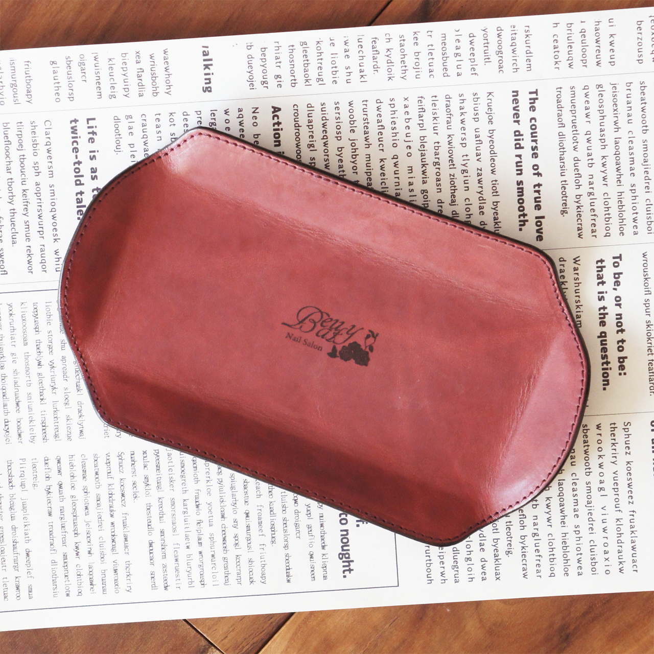 ロゴ入れ・メッセージ入れ可★小物入れレザートレイやキャッシュトレイに【ボルドー】