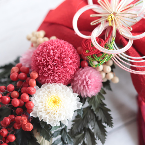 ちりめんリボンと小菊のお正月飾り＊プリザーブドフラワー