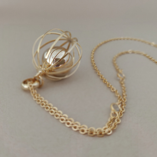 新品♦️金運を呼ぶ♦️k18 天然ゴールドパール♦️大粒13ミリ玉♦️補償付 発送 新品♦️金運を呼ぶ♦️k18 天然ゴールドパール♦️大粒13ミリ玉