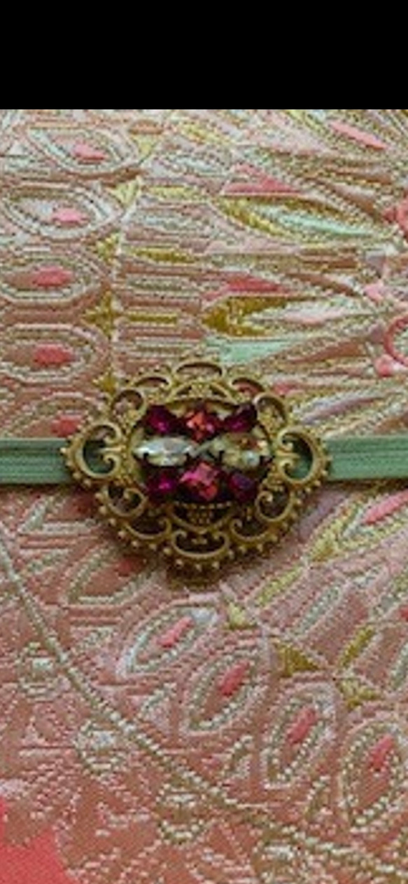 リュクスなピンク&レッドの帯留め「クラシカル・ガーリー」 12枚目の画像