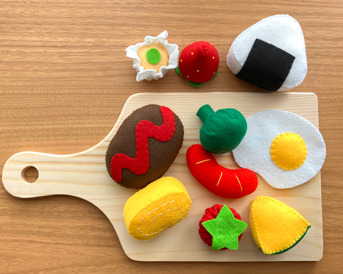 ♪ako♪ 新品 洗える手作りフエルトおままごと おすしセット