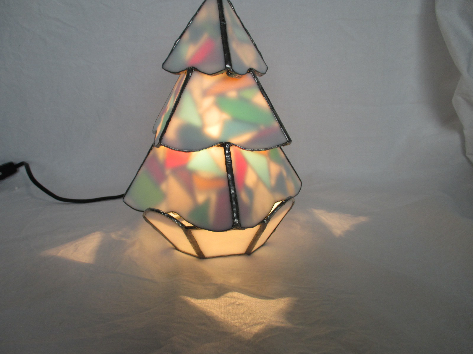 ステンドグラス　クリスマス ツリーランプ