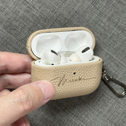 時尚 AirPods 4 Airpods Pro 保護殼，相容於無線充電，刻字，皮革，全保護殼 第5張的照片