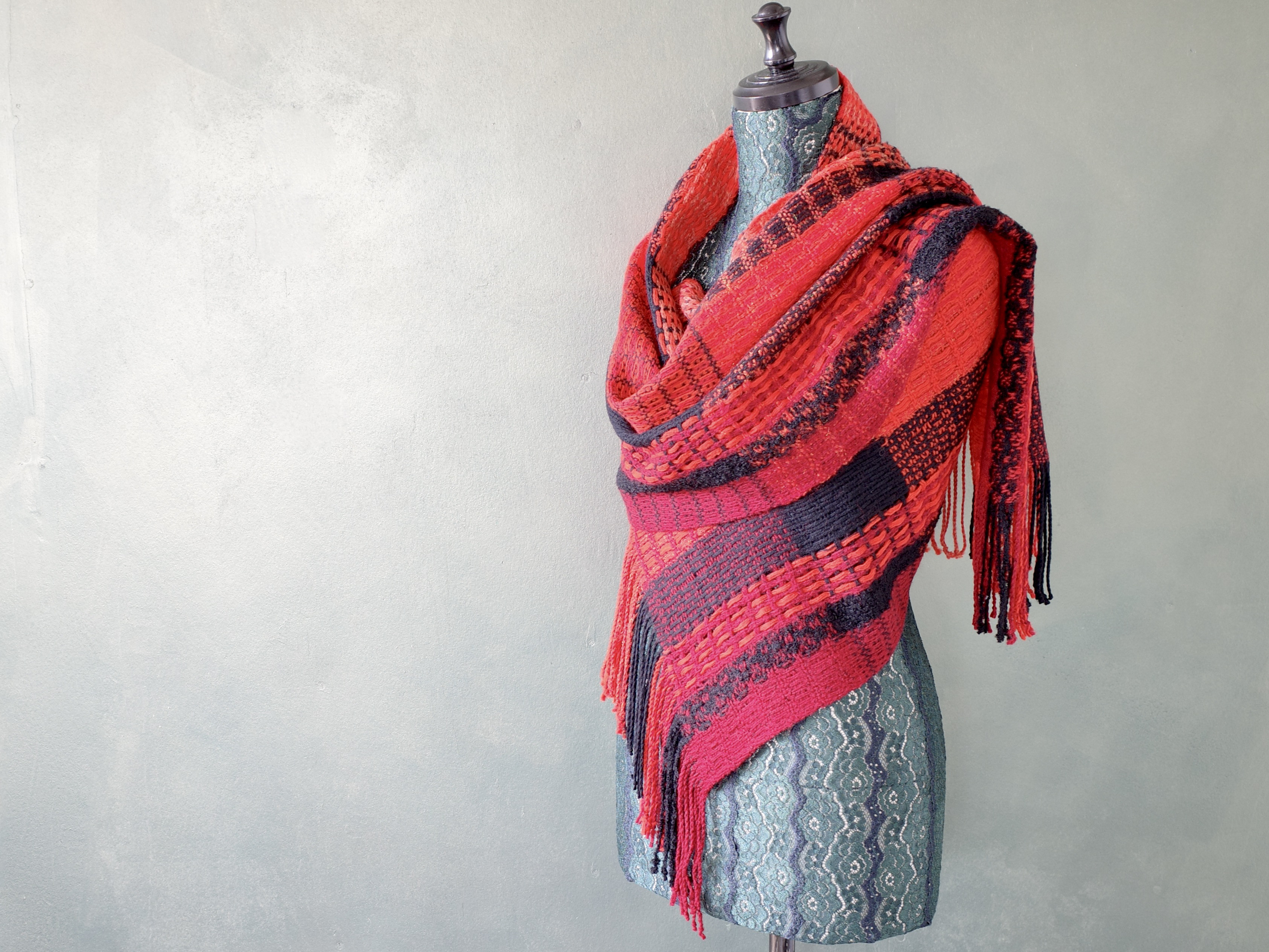 手織り ブロックツイル織 チェック スカーレット Handwoven NSML1998