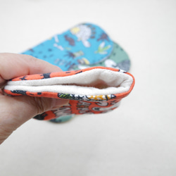 ふわもこハンカチ｜お絵描き恐竜-Doodle Dinosaur-｜S・10×20cm｜8重ガーゼハンカチ｜ギフト 3枚目の画像