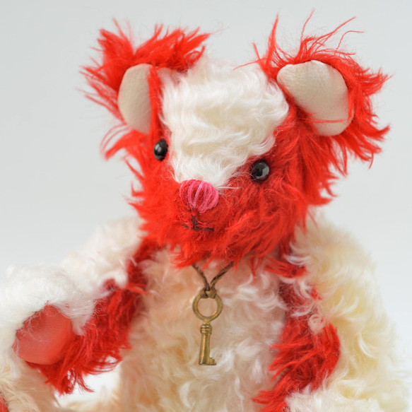 スタイリッシュでモダン ホワイト & レッド 本格 テディベア クリスマスギフト 13枚目の画像