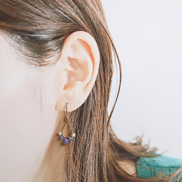 タンザナイト　【Tanzanite】 小さなフープピアス 3枚目の画像