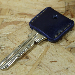 ルガトネイビーのキーカバー　ベージュステッチ 8枚目の画像