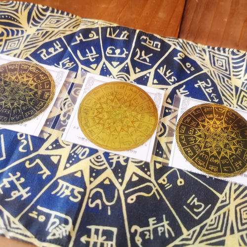 mahorama *龍体文字曼荼羅ステッカー small 2types シール mahorama *龍体文字曼荼羅ステッカー small 2types シール