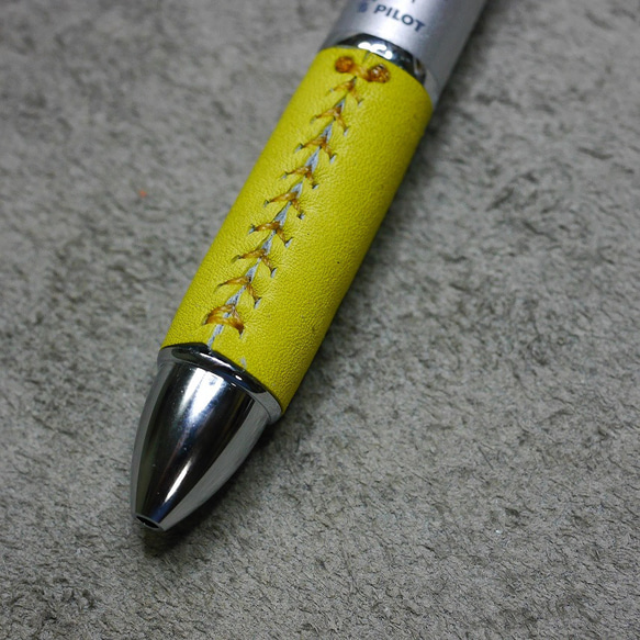 ＜受注制作＞お手持ちの多機能ボールペン（ジェットストリーム4&1など）をレザーグリップボールペンに改造します 3枚目の画像