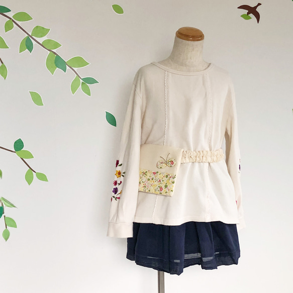 【ウエストゴム】ちょうちょと花柄のベルト付き移動ポケット（ベージュ）女の子 11枚目の画像