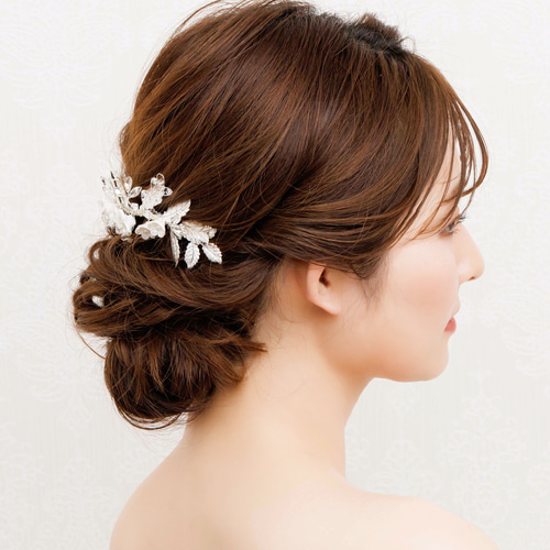 ウェディング ヘアアクセ ビジュー ブライダル wedding リーフモチーフ ヘッドドレス E61 ヘッドドレス(ウェディング) ANNAN WEDDING 通販|Creema(クリーマ) 8292657 ウェディング ヘアアクセ ビジュー ブライダル wedding リーフモチーフ ヘッドドレス E61 ヘッドドレス(ウェディング) ANNAN WEDDING 通販|Creema(クリーマ) 8292657