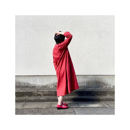 雲土【楽衣】(RAKUE) ﾜﾝﾋﾟｰｽ ﾘﾈﾝ 麻 朱色 大正浪漫 温故知新 唯一無二