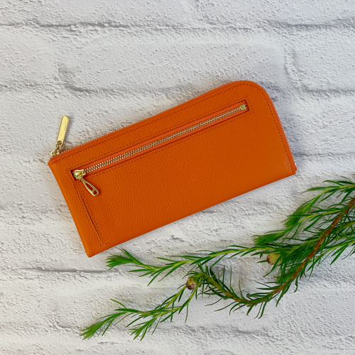 薄くて軽くて大容量なL字長財布 14枚カードポケット 牛革シュリンク