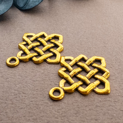 売り切り値下げ ＊6個＊ 透かし 編み込み チャーム 合金 アンティークゴールド cm007s 2枚目の画像