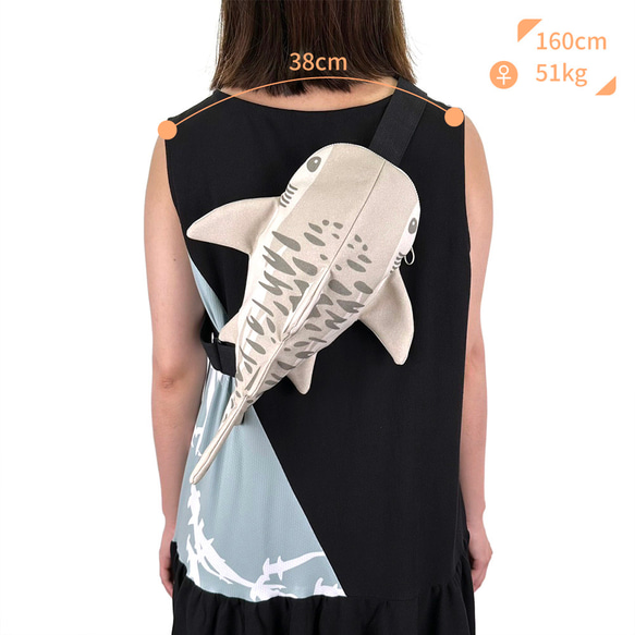 設計款GC1312 - 【純棉帆布】虎鯊立體造型背包#M 第3張的照片