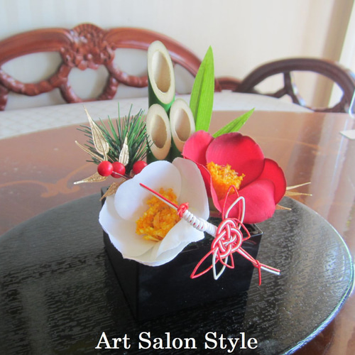 お正月ハンドメイド2026】 黒桝に紅白椿の門松アレンジ お正月飾り