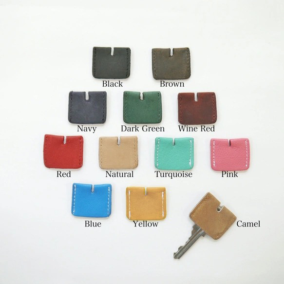 黃銅鑰匙套，鑰匙形狀，皮革鑰匙包，3 個鑰匙，12 種顏色，真皮，山羊皮，刻名 JAK026 第4張的照片
