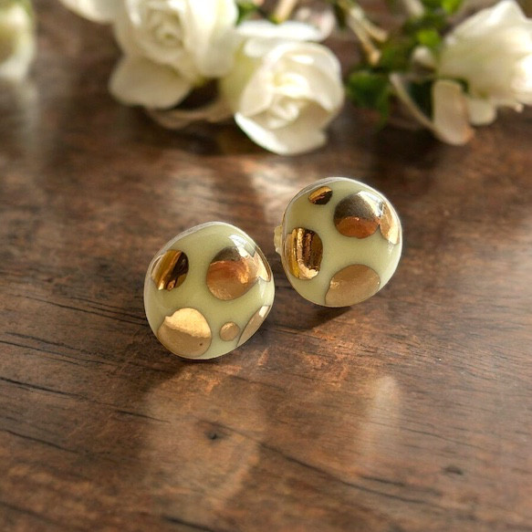 陶器ﾋﾟｱｽ カンパネラ ピアス（スタッド・一粒） Nassun 通販 8317812