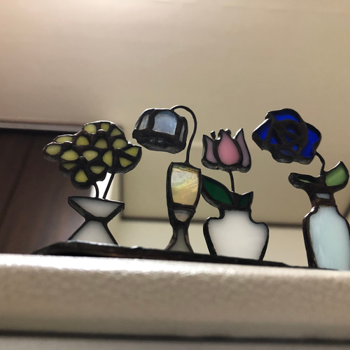 ✮美品✮ ステンドグラス　ボタニカル　壁掛け　オブジェ 一輪挿したち 花のある暮らし モダンアート ステンドグラス ガラス細工