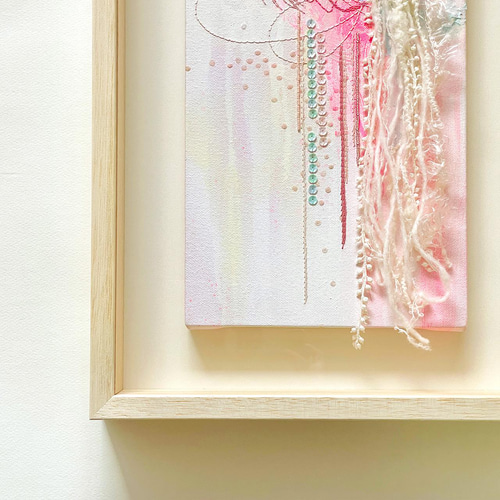 刺繍入り絵画「すぐそこに、輝く世界。」(額入り) 絵画 マスダトモミ