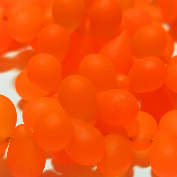 チェコ ビーズ ドロップ 6x9mm 10個 ネオン オレンジ セミマット コート ppnalia 1枚目の画像