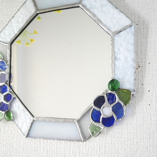 ✴︎:.｡.:再販♪ 青い花が咲く八角形のステンドグラスミラー