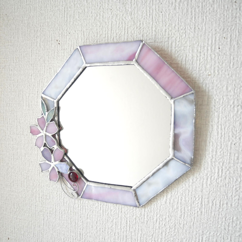 ✴︎:.｡.: 桜の八角形の鏡♪（size18.5/Max20） ステンドグラス