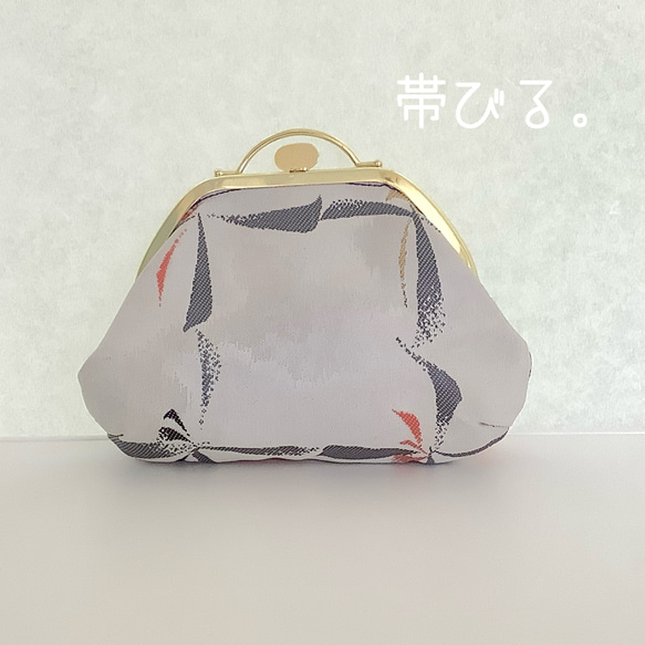 ✳︎Gamaguchi pouch✳︎がま口 ポーチ　グレー　シルク帯リメイク✳︎ 2枚目の画像