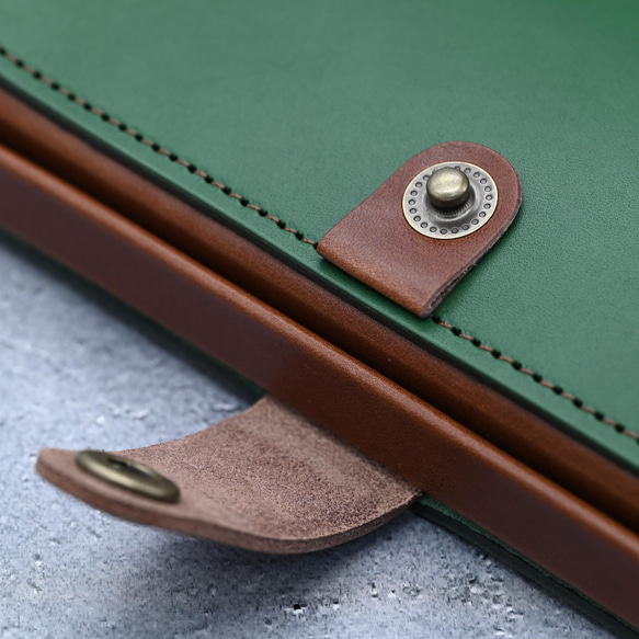 【ガバッと開く長財布】  ヌメ革　グリーン×ブラウン 3枚目の画像