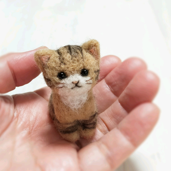 ◾受注制作・羊毛フェルトの小さな子猫(きじとら猫)　猫グッズ　猫雑貨 1枚目の画像