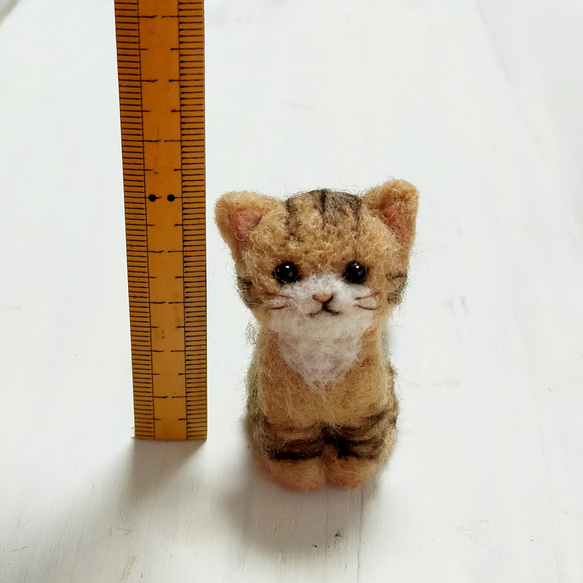 ◾受注制作・羊毛フェルトの小さな子猫(きじとら猫)　猫グッズ　猫雑貨 4枚目の画像