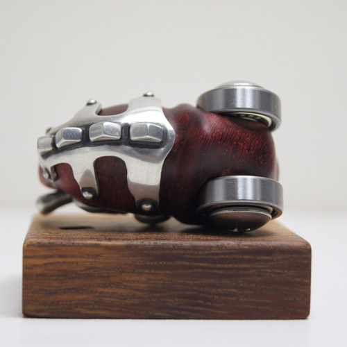 カメレオン の 置き物 キーホルダー 金木工房 パドウク カメレオン パドウク（木材）ピューター（金属）キーホルダーや置物