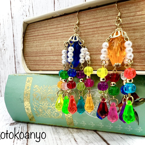 海外製ビーズ 派手可愛い 令和 モダン カラフル ビーズ