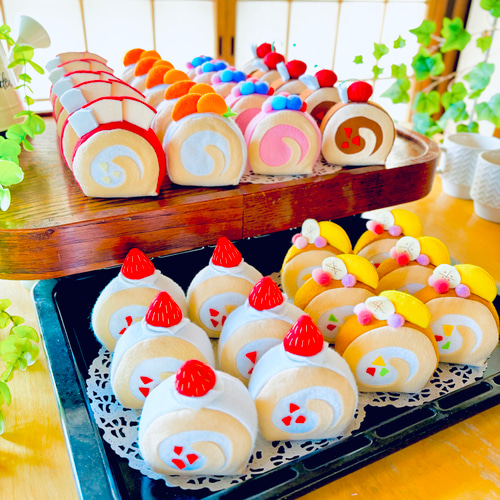 ケーキ屋さんになりたい‼︎おままごと☆フェルトのロール&三角ケーキ屋