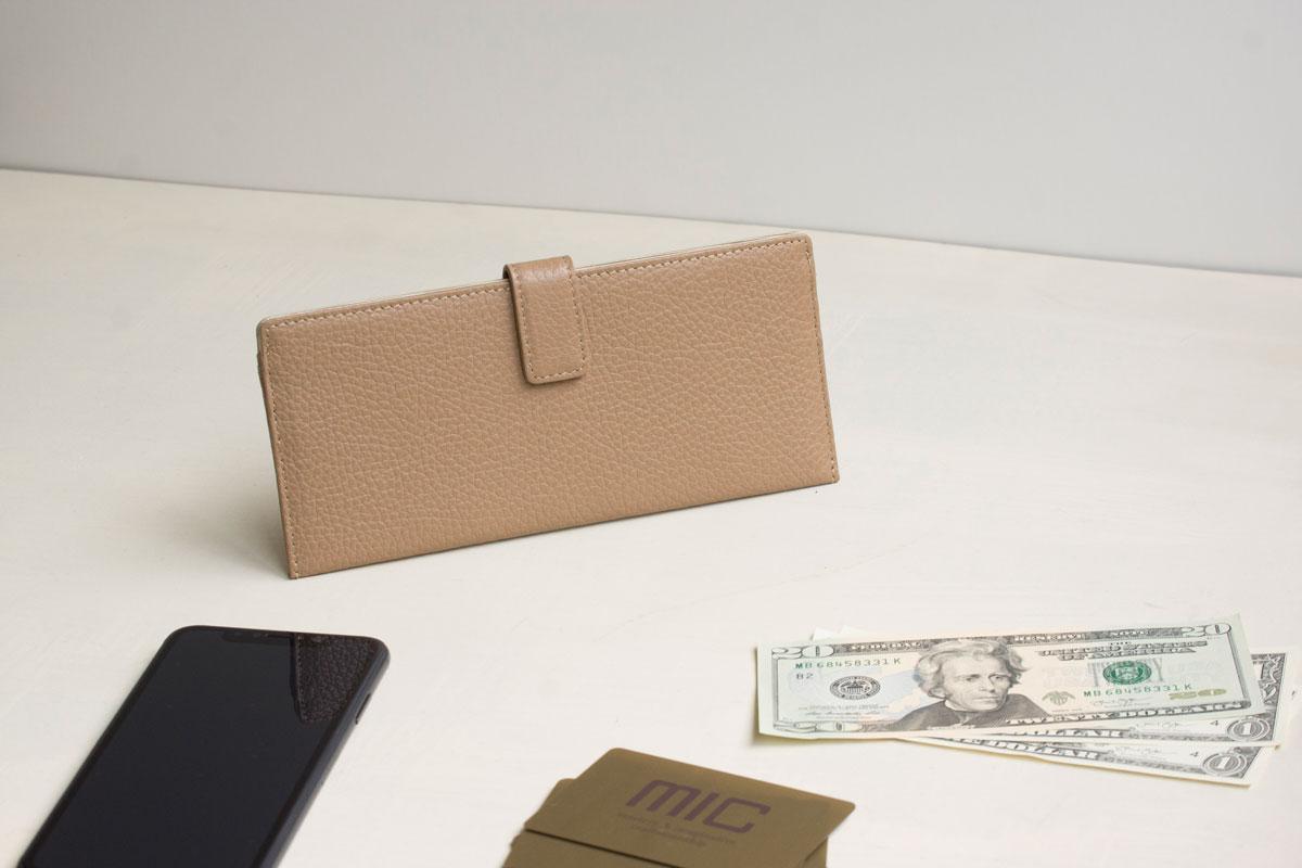 【刻印可】キャッシュレス派にオススメ　薄型長財布（小銭入れなし）オークベージュ(40)　シュランク　MH1363