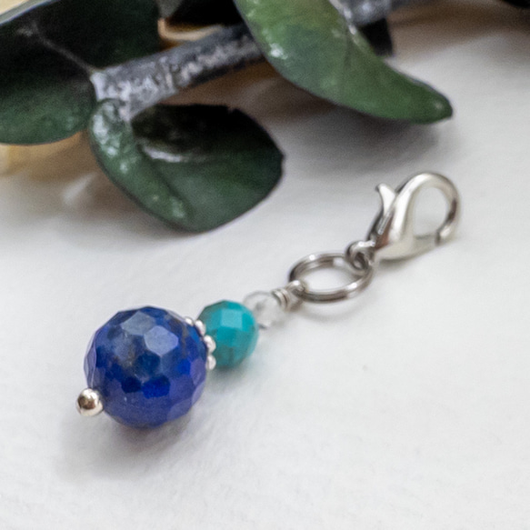 身を護る幸運のお守り ラピスラズリ ターコイズ チャーム イヤホンジャック ストラップパーツ 変更可能 c-079s3 2枚目の画像