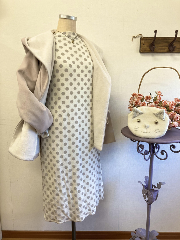 促銷價❤️ 瓶頸柔軟針織連衣裙 2 層帶襯裡 米白色（無尺寸 M ~ L） 第4張的照片