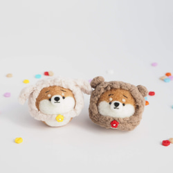 [客製化] - 僅限冬季 - 穿著毛茸茸的小熊（紅柴犬、黑柴犬、白柴犬）羊毛氈的 Mayu Shiba Inu 第10張的照片