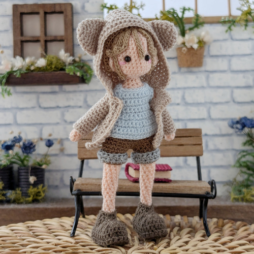 S]ミニチュア 茶クマ ジャケット 男の子 あみぐるみ【受注生産