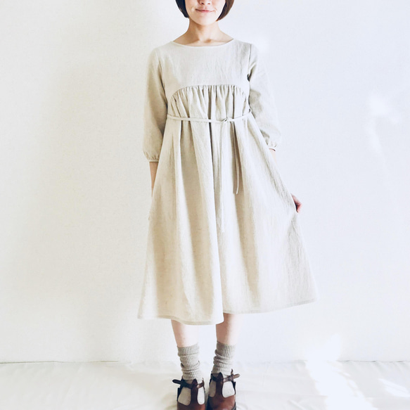 ハンドメイド　リネン　ふんわり袖のリネンワンピース 生成り＊ふんわりギャザーワンピース【S,M,L,LL】コットンリネン
