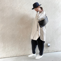 付け替えできるショルダー　レザー　ZIP BAG　M (long)   ブラック 4枚目の画像