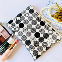 ☆北欧風☆ドット柄☆フラットポーチ☆化粧品入れ☆小物入れ☆ 10枚目の画像