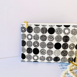 ☆北欧風☆ドット柄☆フラットポーチ☆化粧品入れ☆小物入れ☆ 2枚目の画像