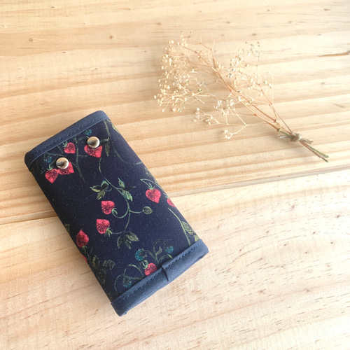 リバティ 3つ折りキーケース 飾りホック ＜Strawberry Fields 