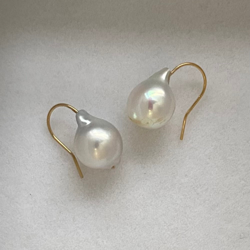 k18》7㎜珠 あこや真珠 バロックソリティア ピアス ナチュラルカラー