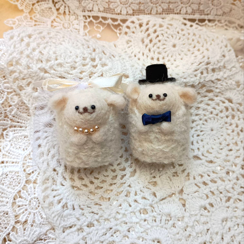 つぶらな瞳のヒツジさん ラブラブカップル ウェルカムドール 羊毛
