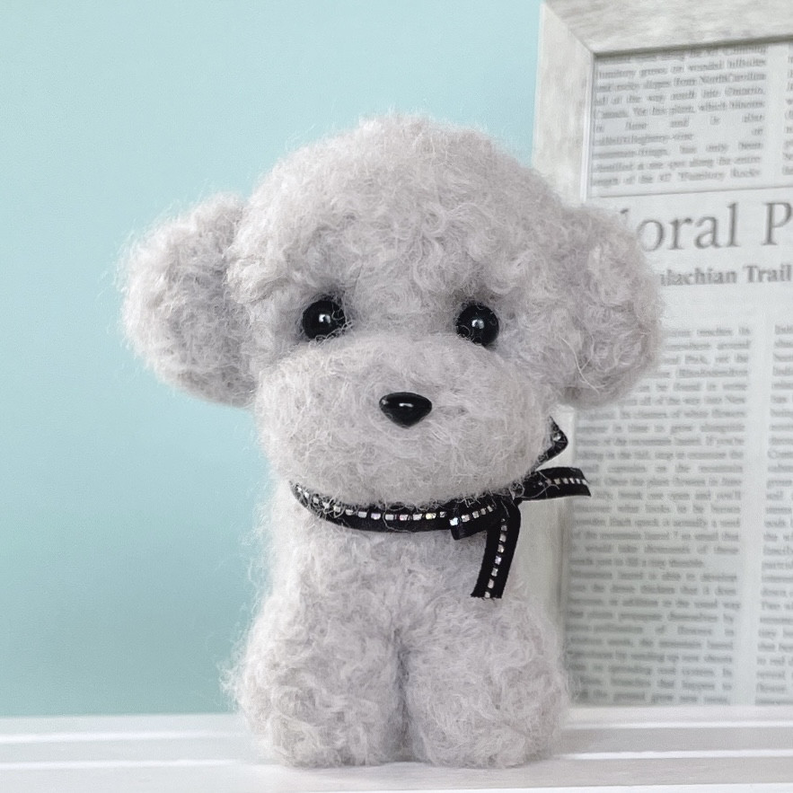 羊毛フェルト 犬 トイプードル シルバー トイプードル（シルバー グレー）の羊毛フェルト 犬 羊毛