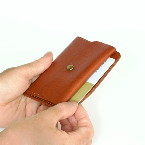 フラグメントケース お札二つ折り | Italy本革・レザー　【letamiW】コニャック 厚み約10mm 30枚 お札：2つ折り 20枚 カード3枚 あえて