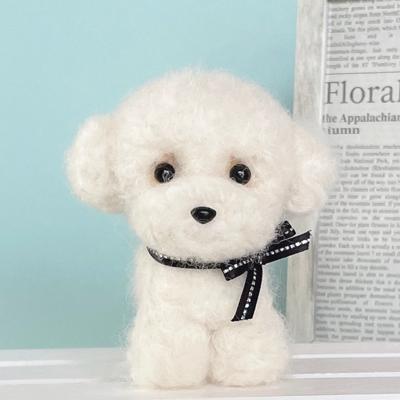 トイプードル（ホワイト 白）の羊毛フェルト 犬 羊毛フェルト